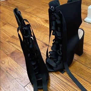 Aldo black heels worn once